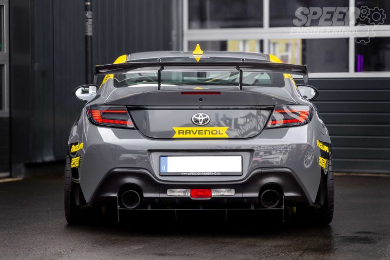 Big Wing Swan Neck Heckflügel passend für Toyota GR86/Subaru BRZ 2 mit Teilegutachten