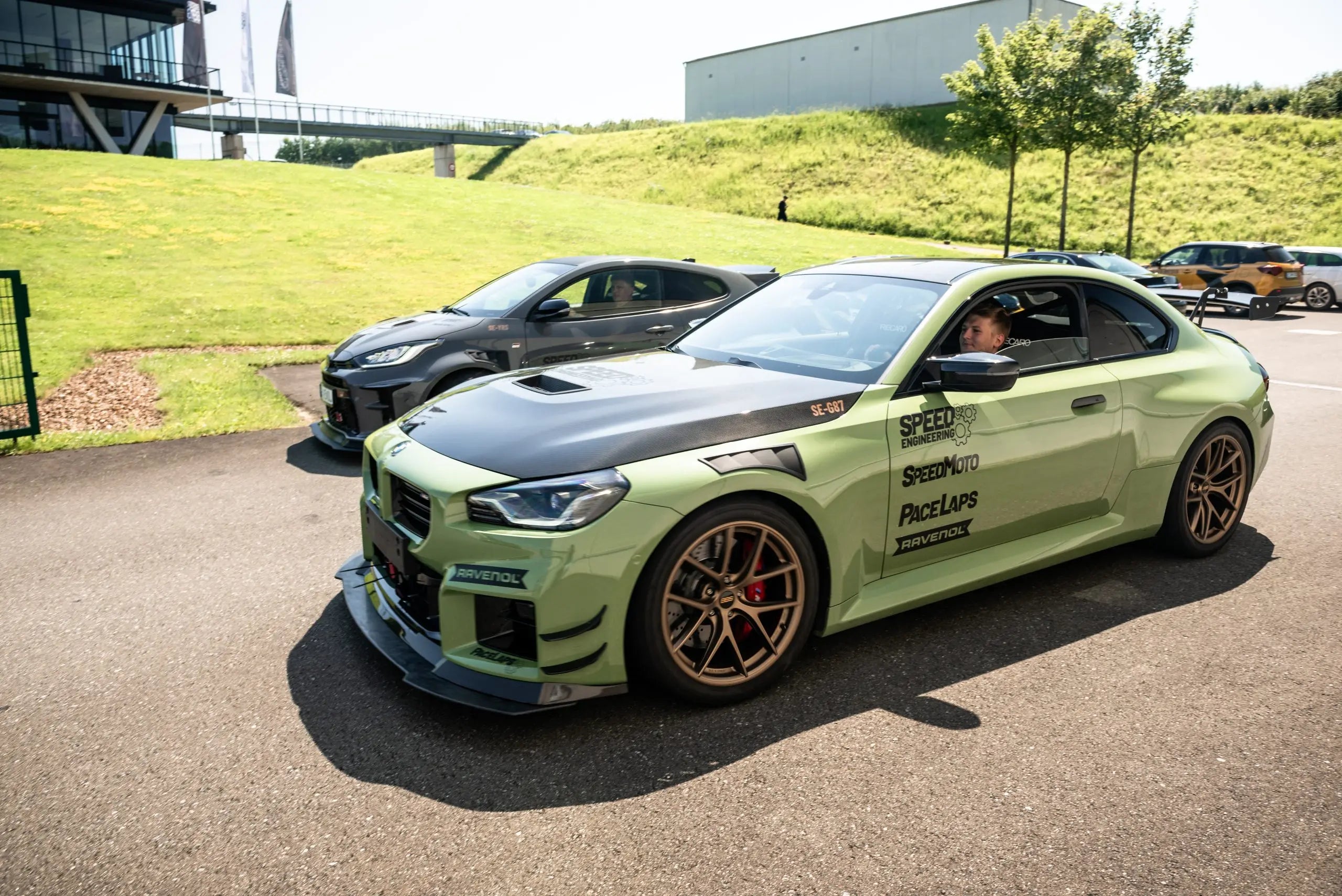 Carbon Motorhaube passend für BMW M2 G87 – Vollcarbon OEM passform