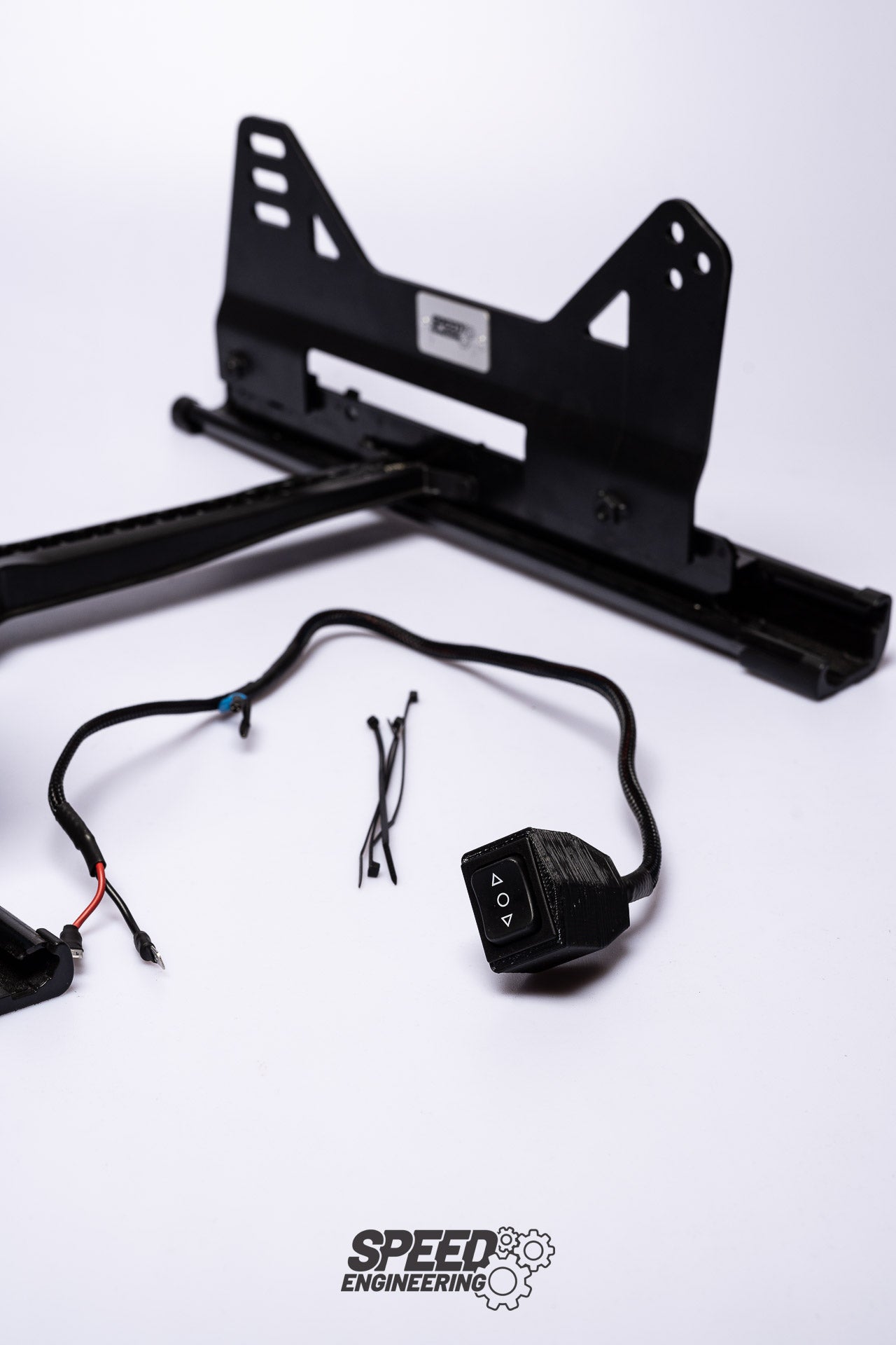 Recaro Pole Position side adapter suitable for BMW OEM guide rail Gx Fx E8x E9x